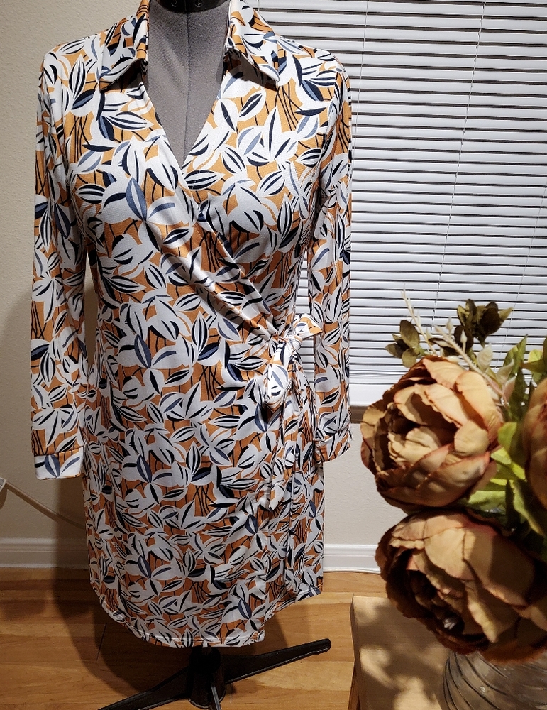 Collared Wrap🍌 Dress